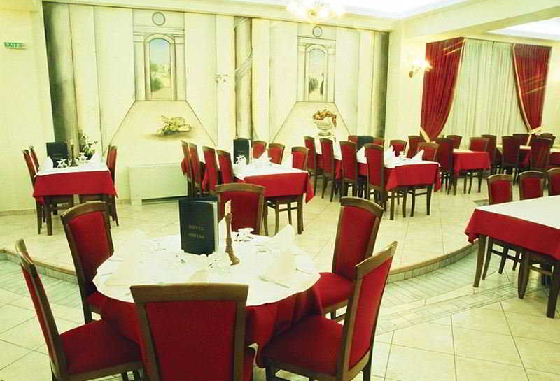 Hotel Orfeas Kalampáka Eksteriør bilde