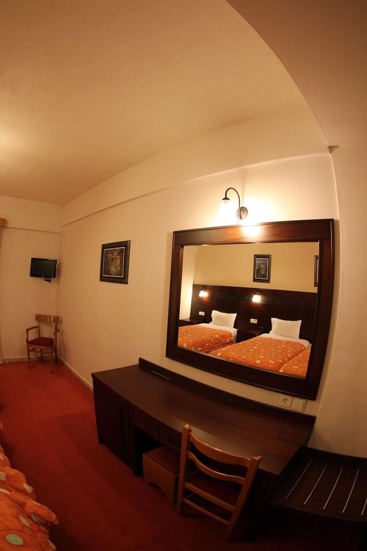 Hotel Orfeas Kalampáka Eksteriør bilde